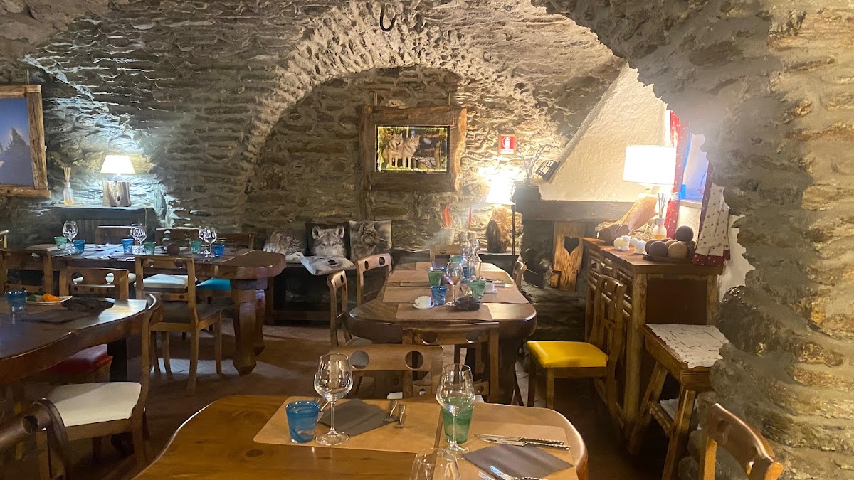 Il lupo e la greppia - 1